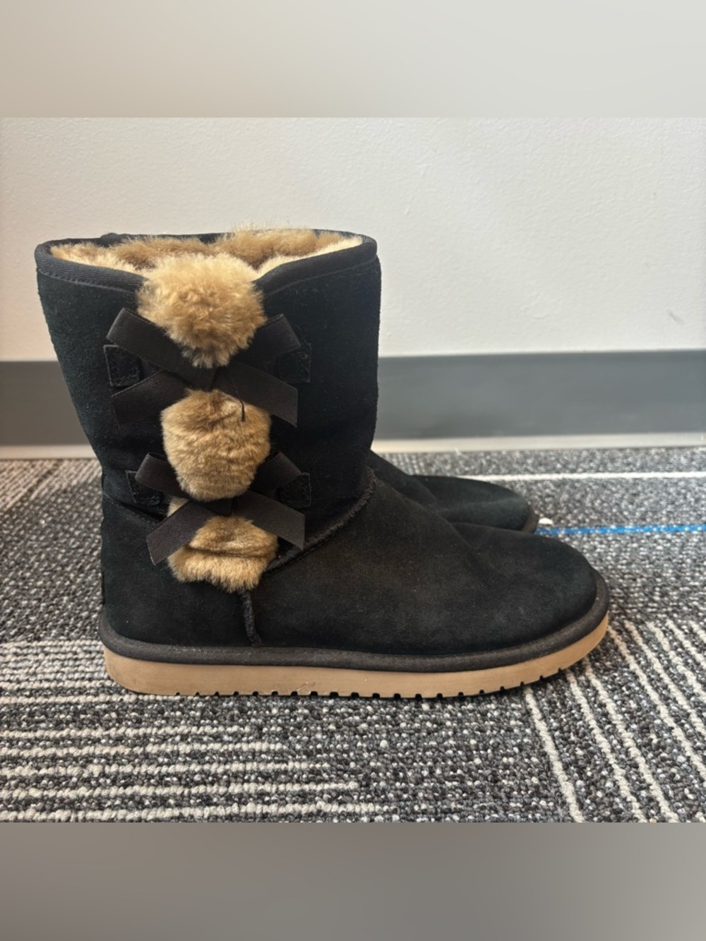 Koolaburra by UGG Black Victoria Short Boot Size 9